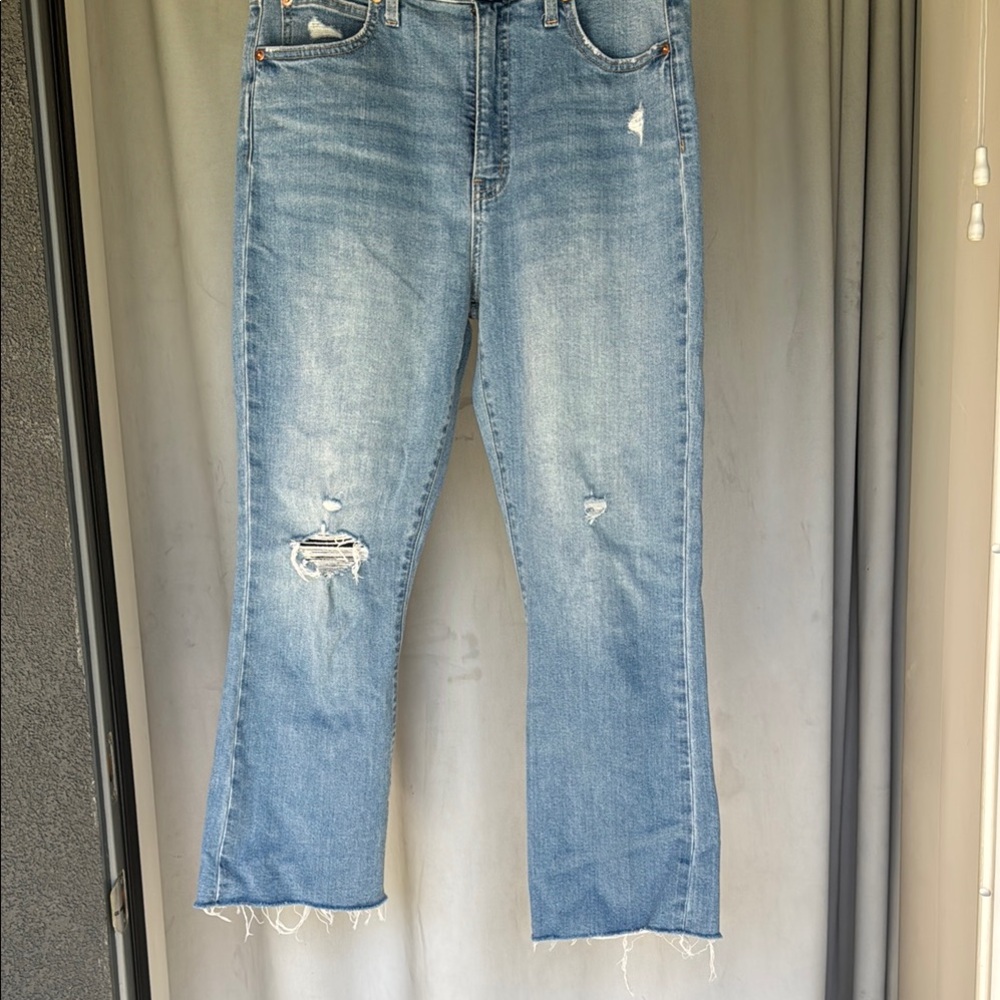 GAP Straight Leg Distressed Jeans